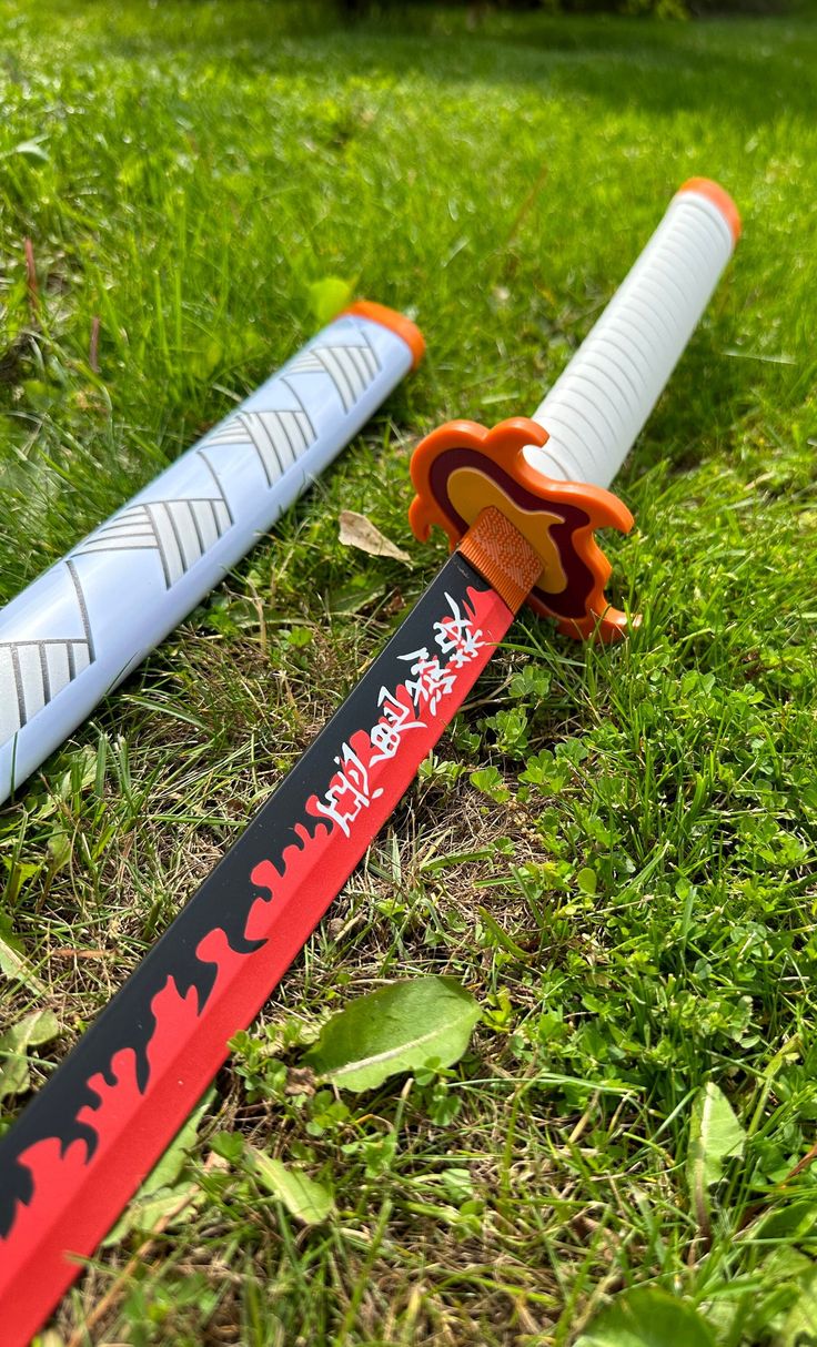 Demon Slayer Katana Full-Sized Blade Hashira Japanese Styled Cosplay Props (104 cm) - Image 4